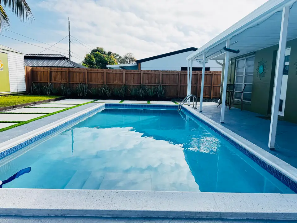 7161 Sheridan Street, Hollywood, FL 33024 Hollywood