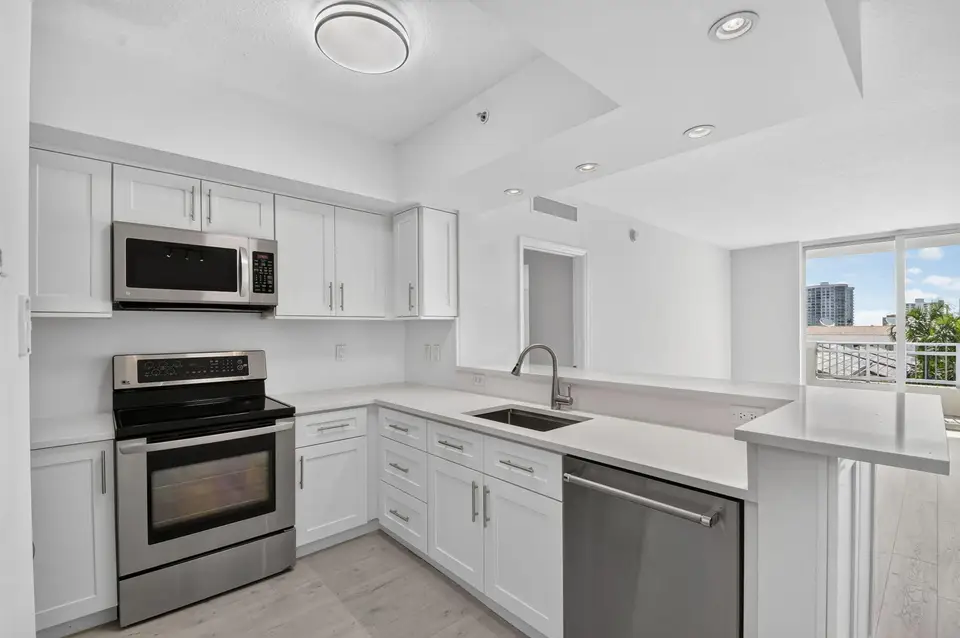 403 S Sapodilla Avenue 409, West Palm Beach, FL 33401 West Palm Beach