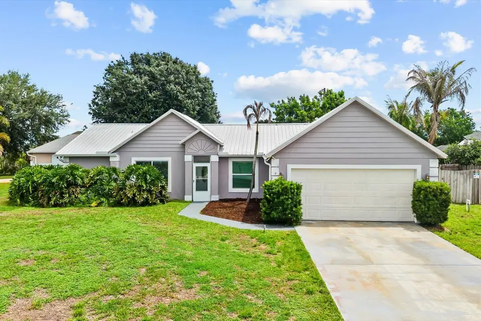 697 SW Jeanne Avenue, Port St. Lucie, FL 34953 Port St. Lucie