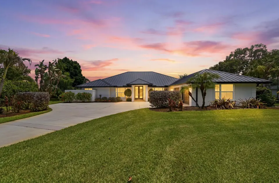 5232 SW Bimini Circle N, Palm City, FL 34990 Palm City
