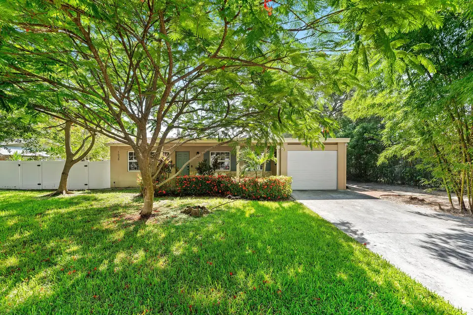 1638 NE 3rd Avenue, Delray Beach, FL 33444 Delray Beach
