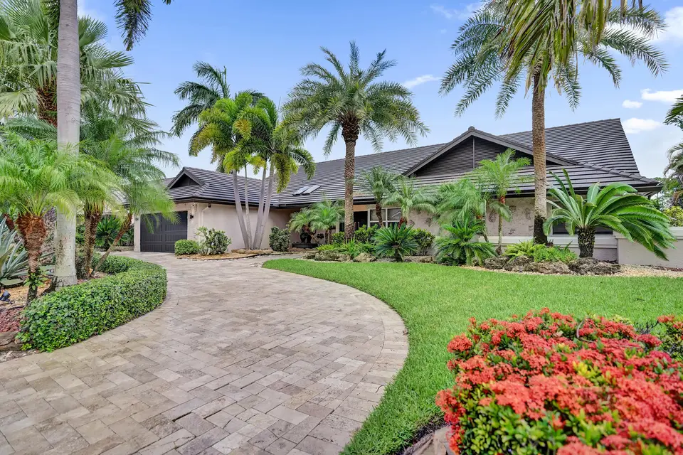 10630 Boca Woods Lane, Boca Raton, FL 33428 Boca Raton