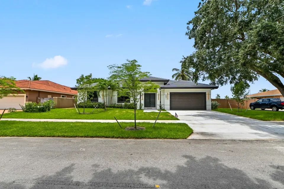 621 NW 42nd Avenue, Coconut Creek, FL 33066 Coconut Creek