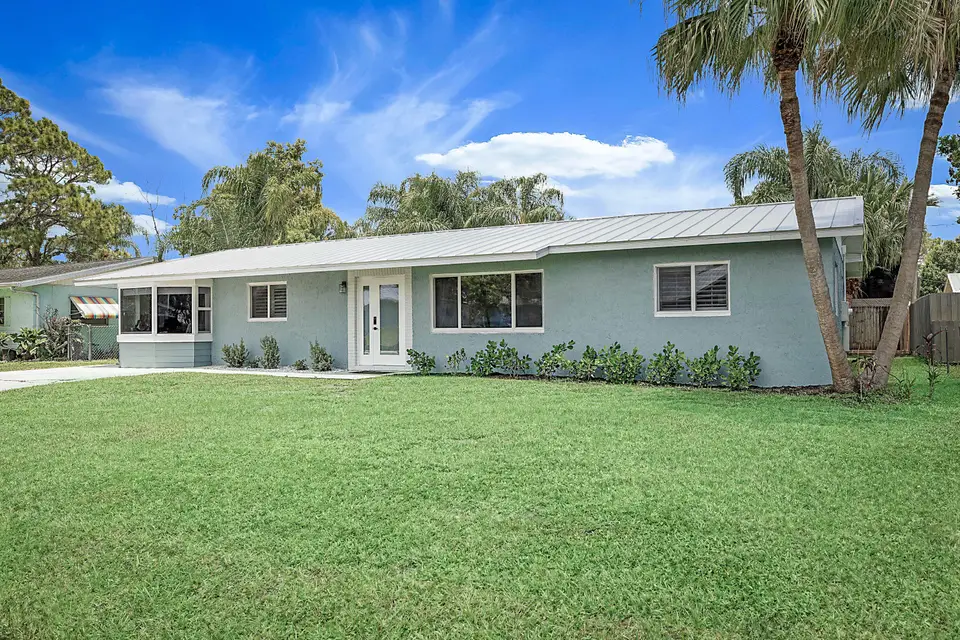 1851 SE Jackson Street, Stuart, FL 34997 Stuart