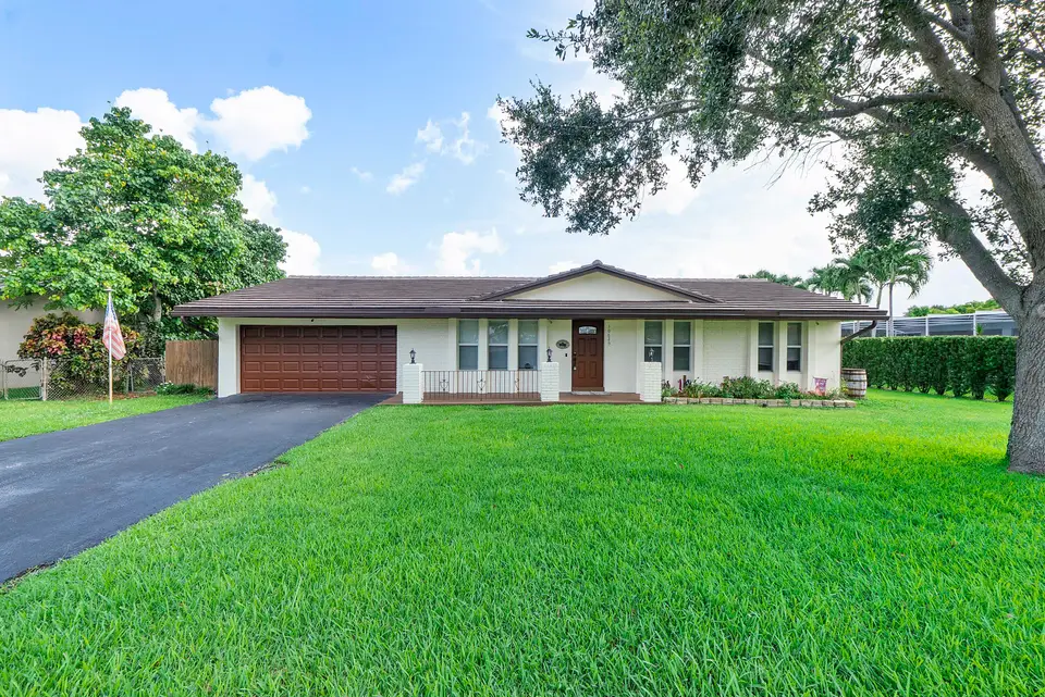 10625 NW 37th Street, Coral Springs, FL 33065 Coral Springs
