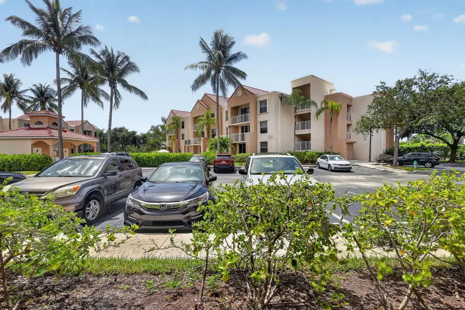 2731 Ocean Club Boulevard, Hollywood, FL 33019 Hollywood