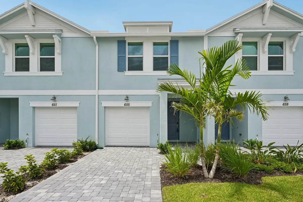 655 Salisbury Cir Fort Pierce FL 34982 (
