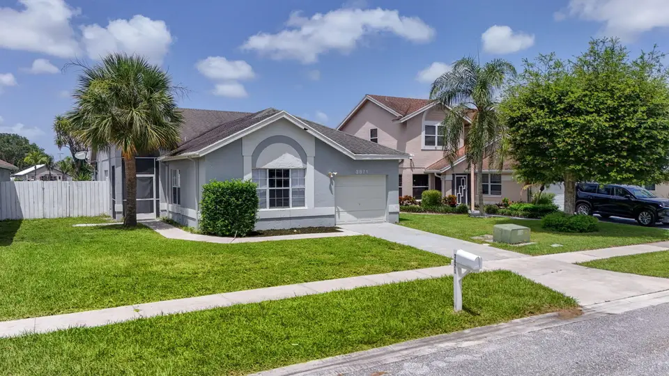 3871 Circle Lake Drive, West Palm Beach, FL 33417 West Palm Beach