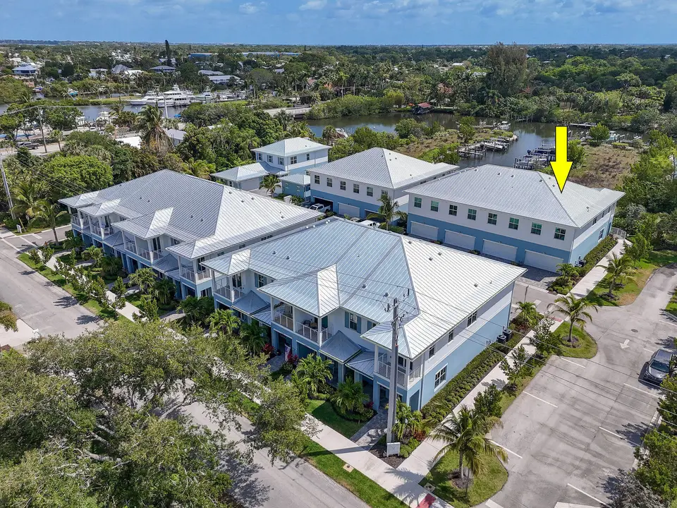 4707 SE Manatee Way, Stuart, FL 34997 Stuart