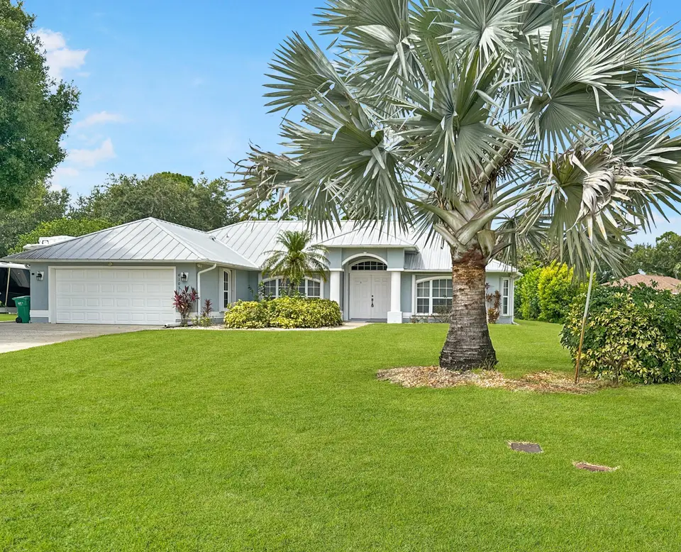 4105 Smokey Pines Court, Fort Pierce, FL 34951 Fort Pierce