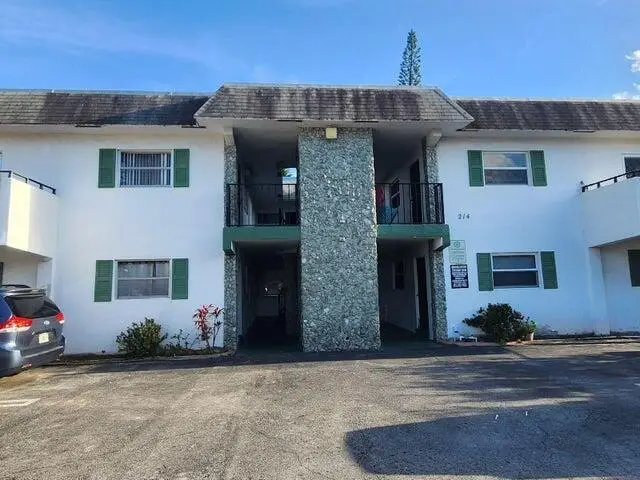 214 SW 1ST Street I-2, Pompano Beach, FL 33060 Pompano Beach