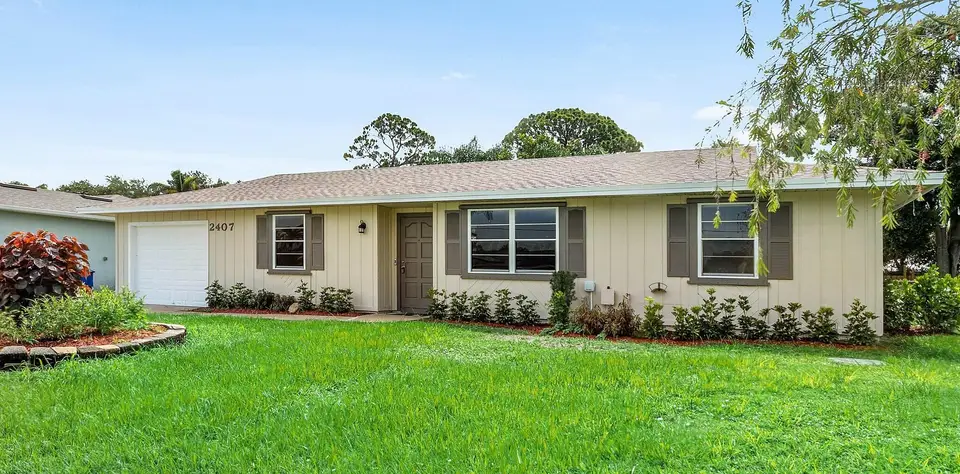 2407 SE MARIUS Street, Port St. Lucie, FL 34952 Port St. Lucie
