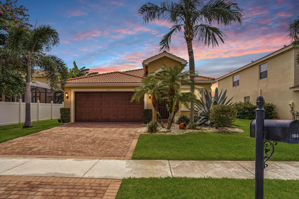 10425 Pearwood Place, Boynton Beach, FL 33437 Boynton Beach