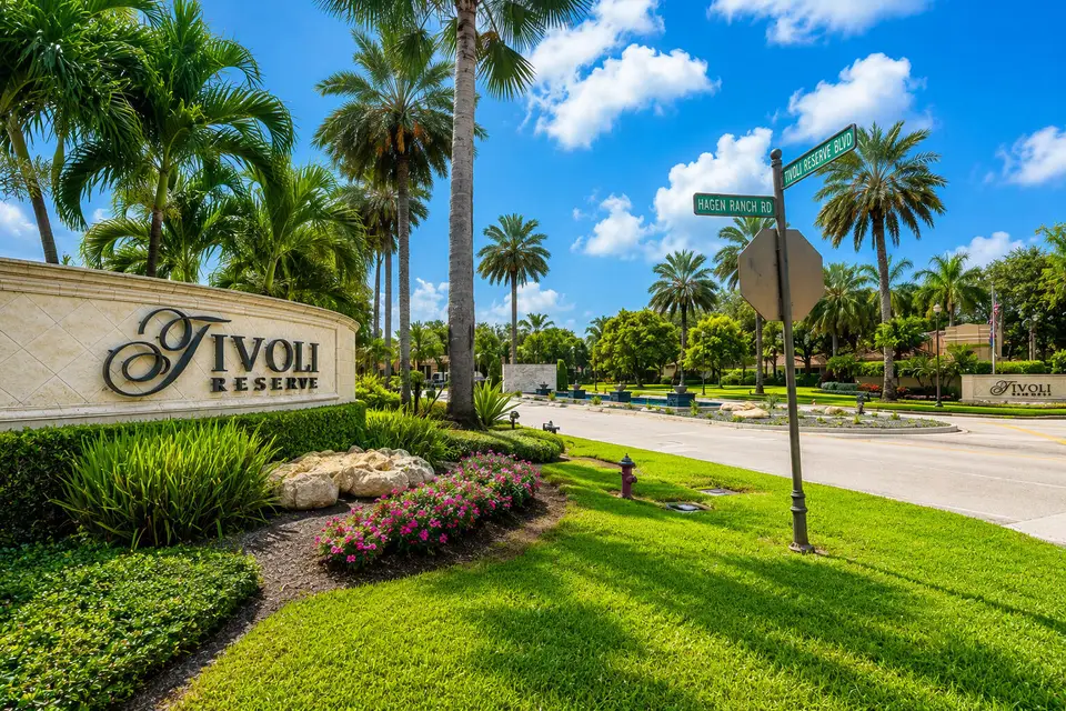 8047 Via Grande, Boynton Beach, FL 33437 Boynton Beach