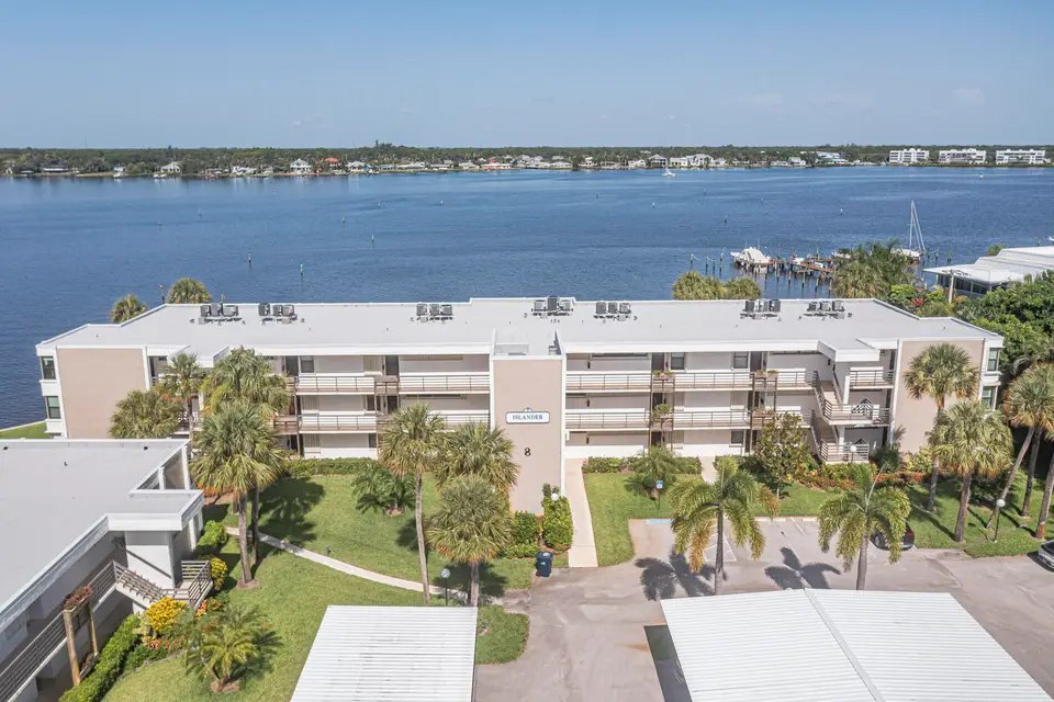 1950 SW Palm City Road, Stuart, FL 34994 Stuart