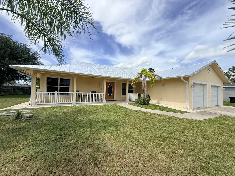 937 SW SOUTH GLOBE Avenue, Port St. Lucie, FL 34953 Port St. Lucie