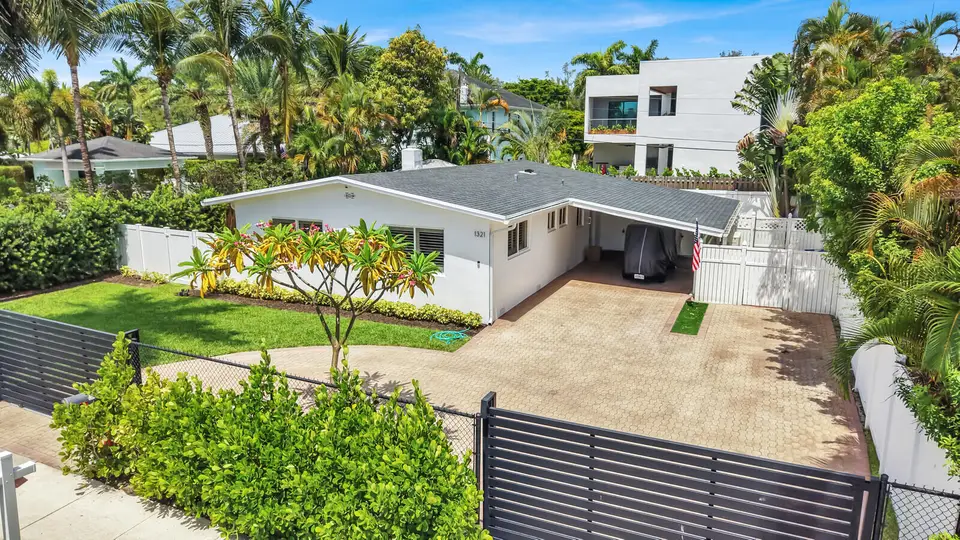 1321 CORDOVA Road, Fort Lauderdale, FL 33316 Fort Lauderdale