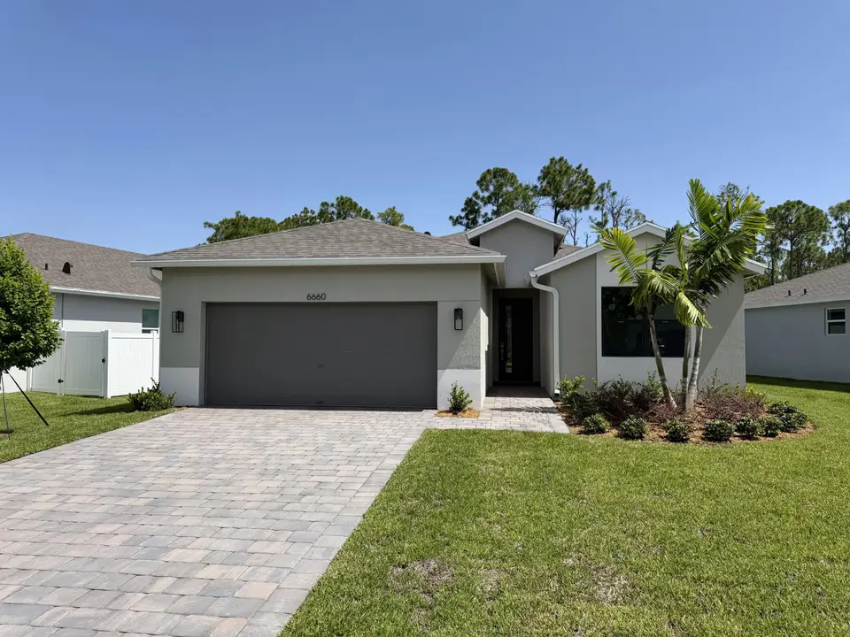 6660 SE Park Trace Drive, Stuart, FL 34997 Stuart