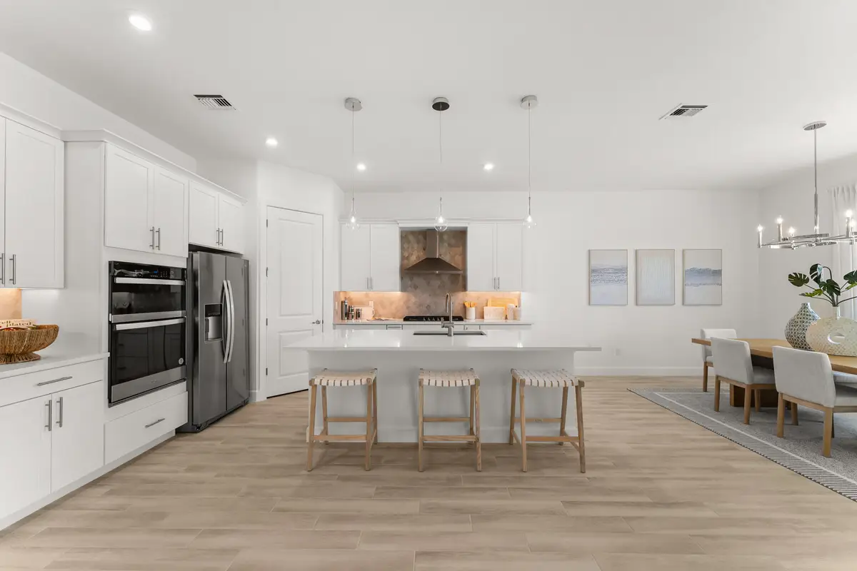 US_SEF_Omni_Lot 116 Staged_Kitchen
