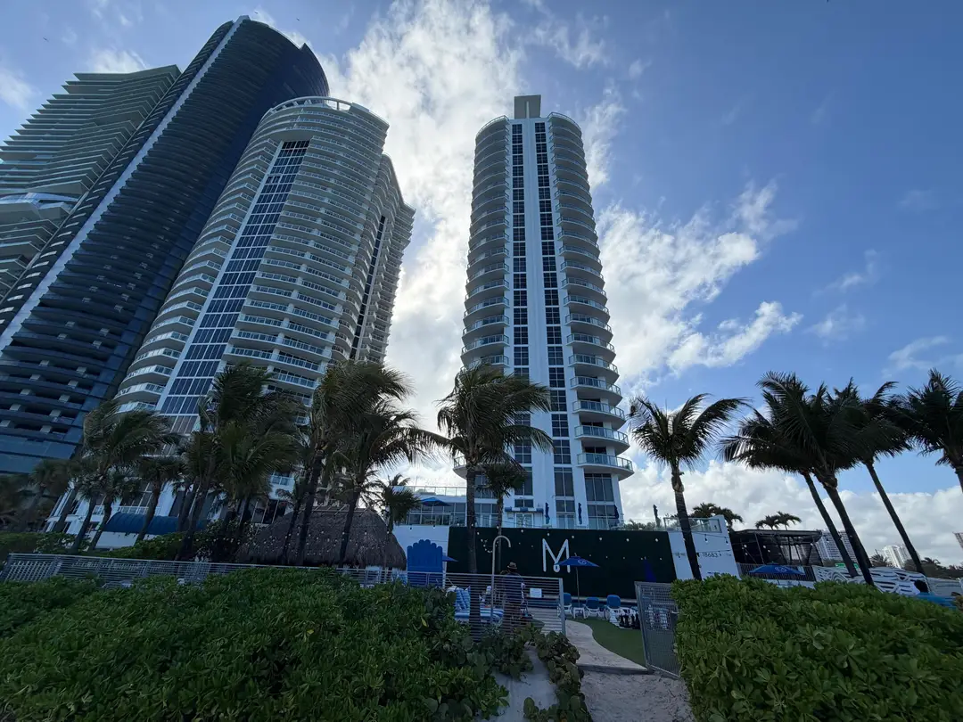 18683 Collins Avenue 2303, Sunny Isles Beach, FL 33160
