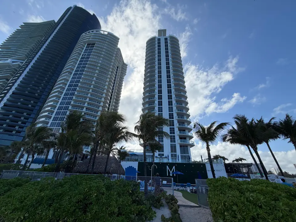 18683 Collins Avenue 2303, Sunny Isles Beach, FL 33160