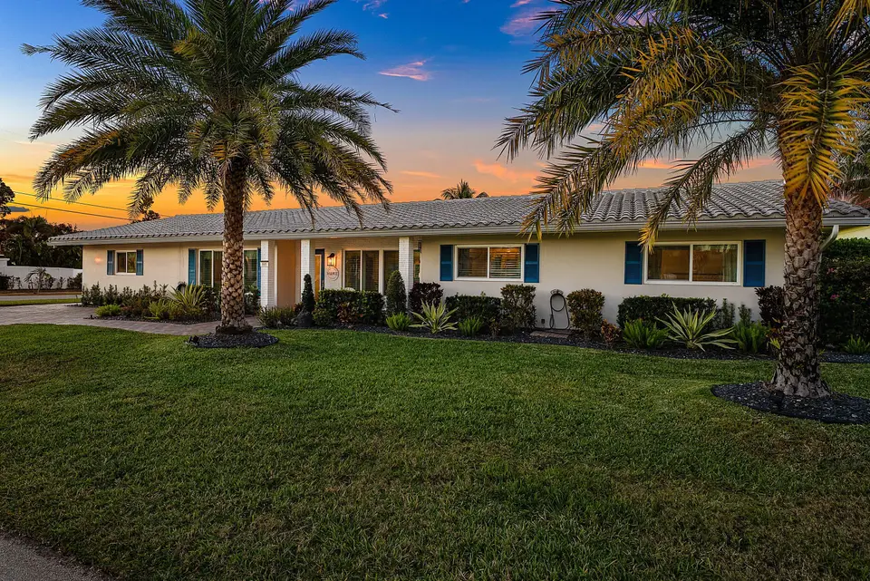 865 NE 5th Street, Deerfield Beach, FL 33441