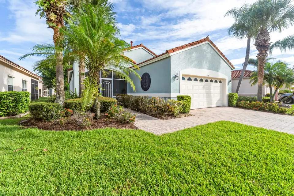 454 NW Lismore Lane, Port St. Lucie, FL 34986