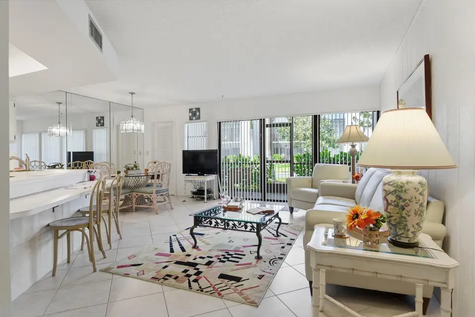 1605 S Us Highway 1 V6-106, Jupiter, FL 33477