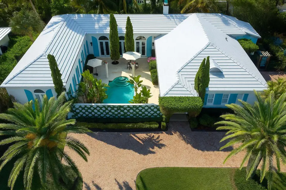 2258 E Ibis Isle Rd Road E, Palm Beach, FL 33480