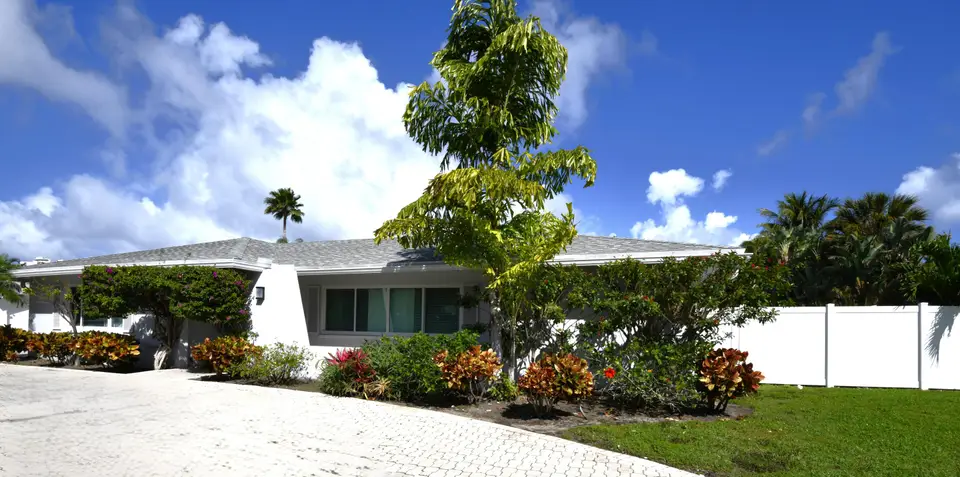 336 Tacoma Lane, West Palm Beach, FL 33404