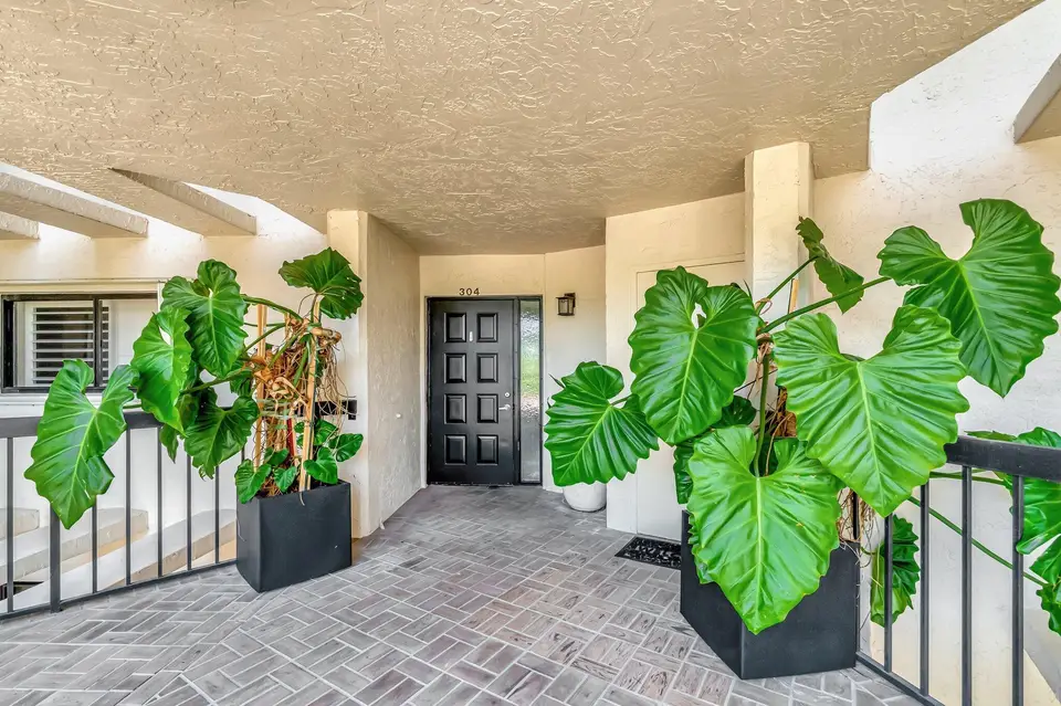 5279 S Fountains Dr S S 304, Lake Worth, FL 33467