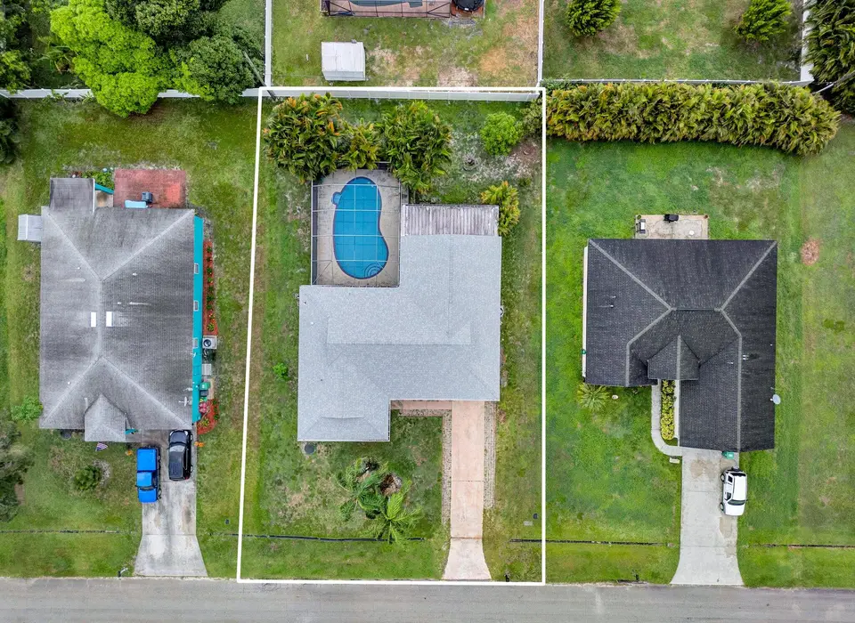 1918 SE Cheltenham Street, Port St. Lucie, FL 34983