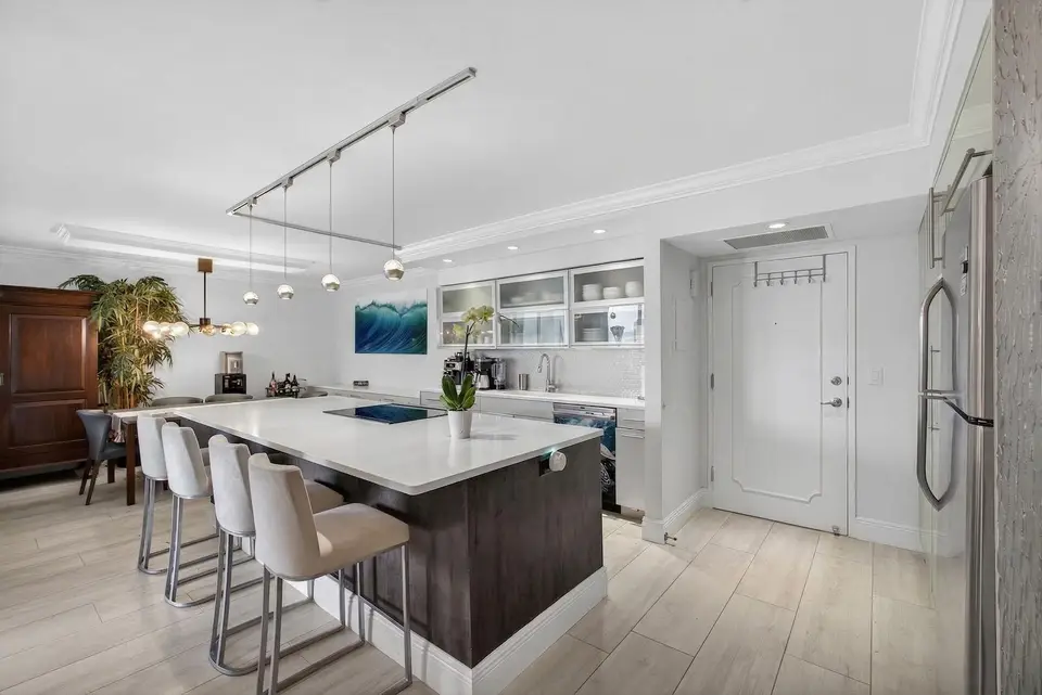 5440 N Ocean Drive 805, Singer Island, FL 33404
