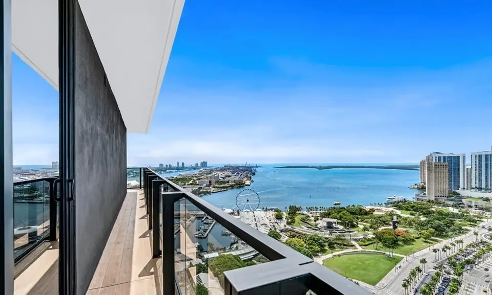 398 NE 5th Street 4015, Miami, FL 33132