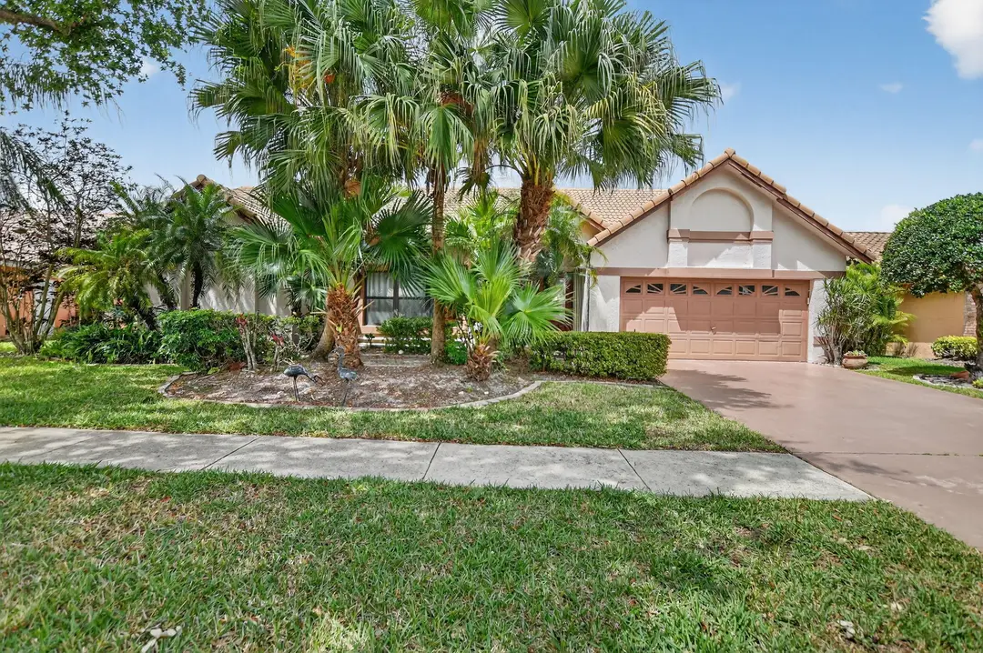 20174 Back Nine Drive, Boca Raton, FL 33498