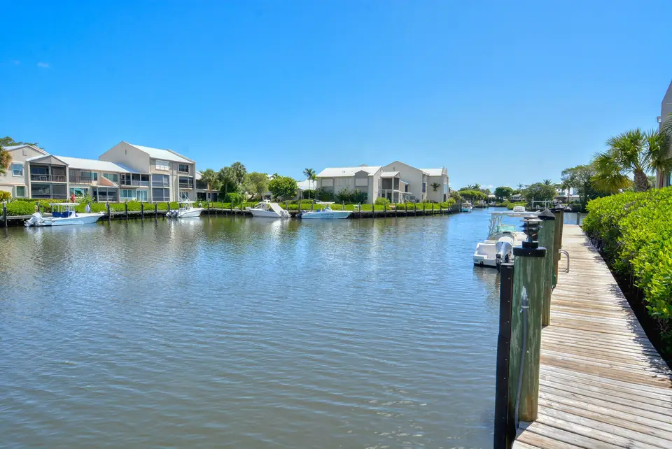 3901 SE Saint Lucie Boulevard B-13, Stuart, FL 34997