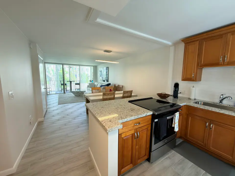 4242 Deste Court 208, Lake Worth, FL 33467