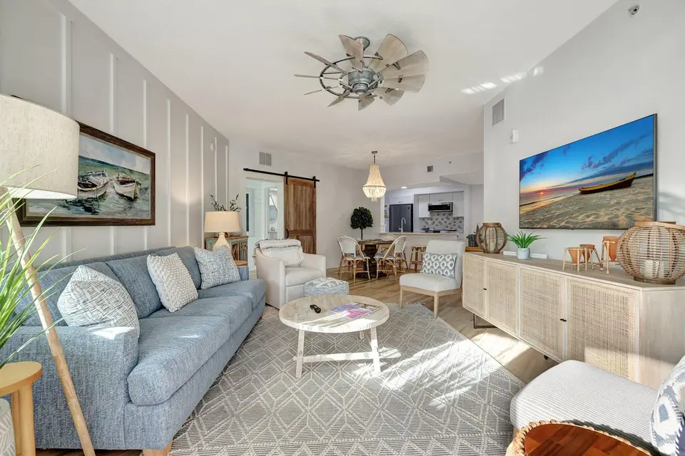 875 NW Flagler Avenue 404, Stuart, FL 34994