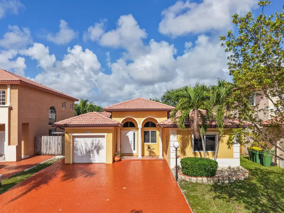 2724 NE 42nd Avenue, Homestead, FL 33033