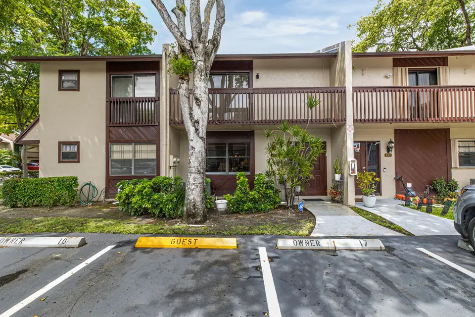 837 NW 47th Street, Deerfield Beach, FL 33064