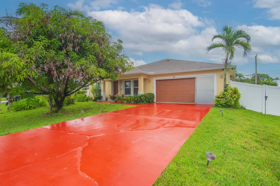 1961 SW Diamond Street, Port St. Lucie, FL 34953