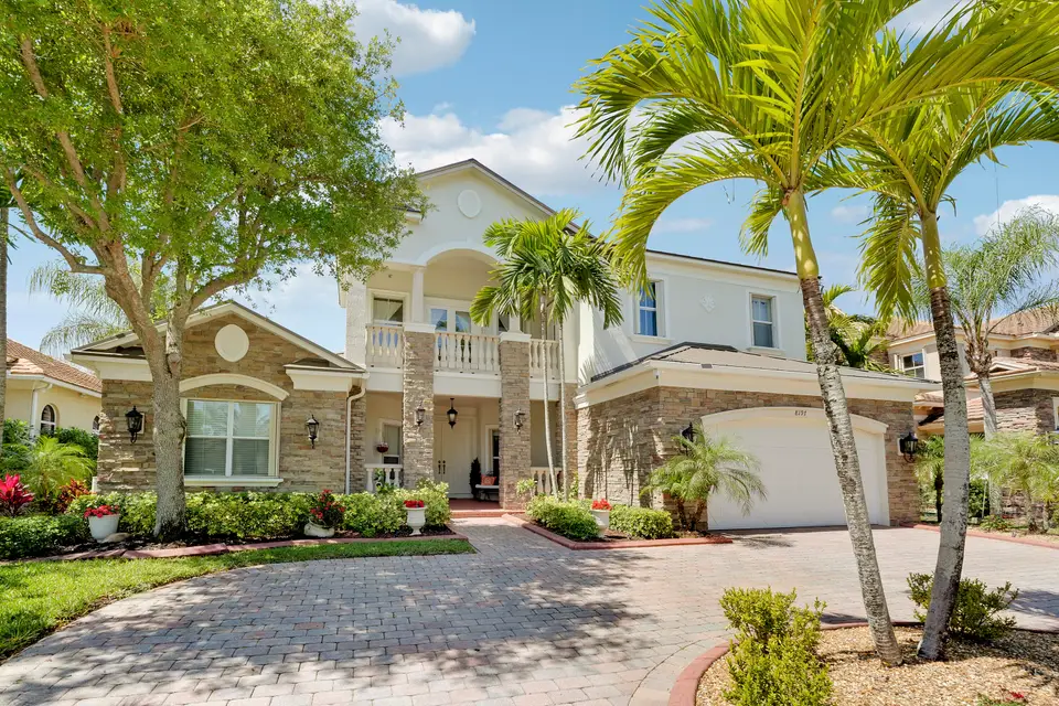 8197 Butler Greenwood Drive, West Palm Beach, FL 33411