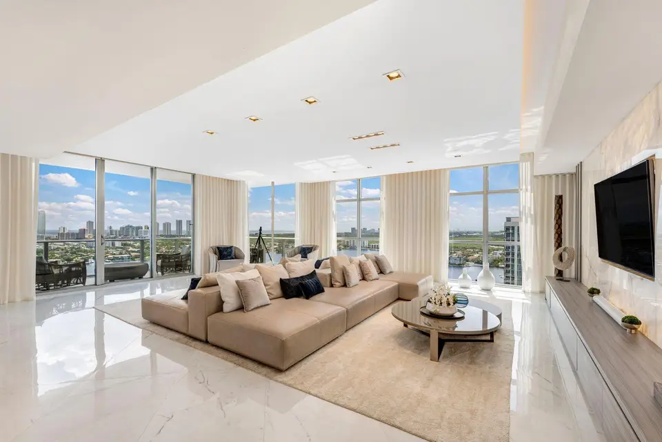 17301 Biscayne Boulevard Ph-7, North Miami Beach, FL 33160