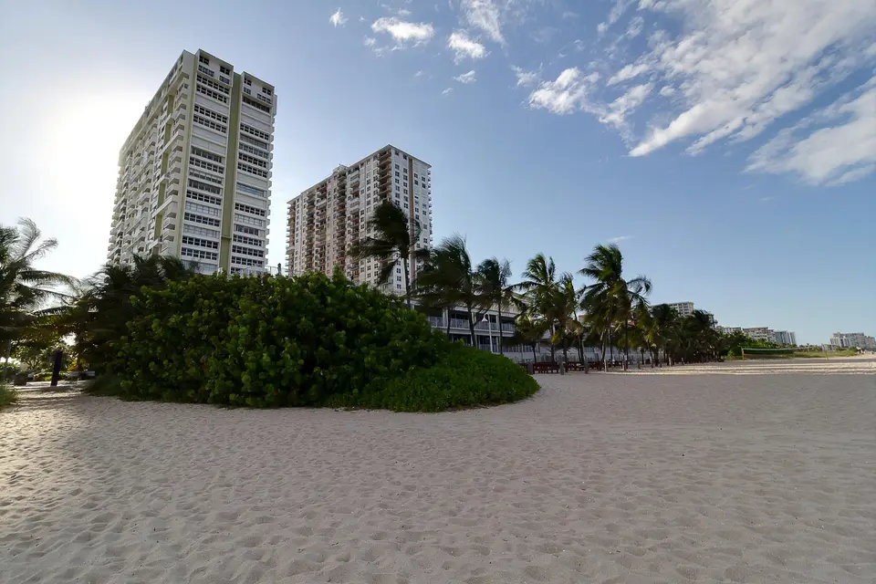 101 BRINY Avenue 409, Pompano Beach, FL 33062
