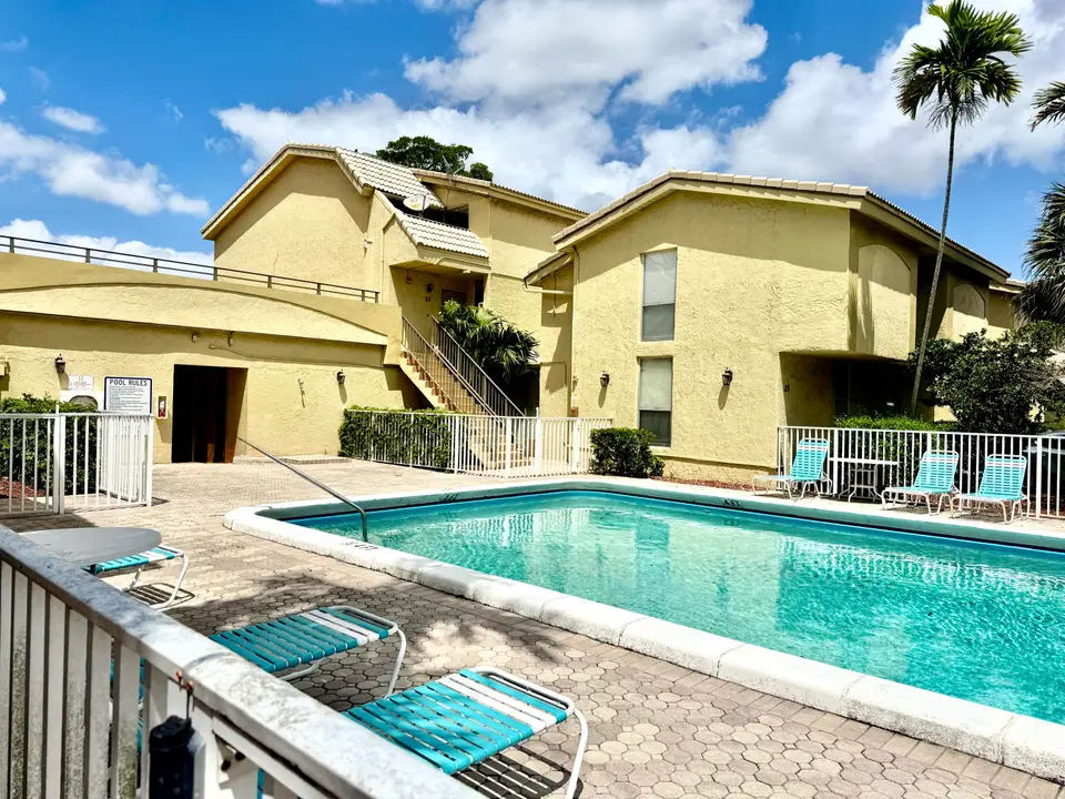 8401 W Sample Road 21, Coral Springs, FL 33065