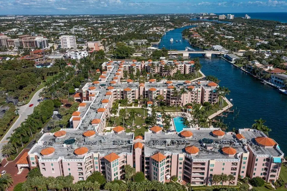 120 SE 5th Avenue Apt 128, Boca Raton, FL 33432