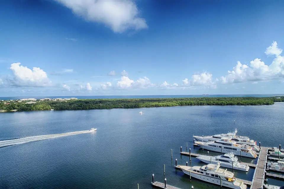 100 Lakeshore Drive 754, North Palm Beach, FL 33408