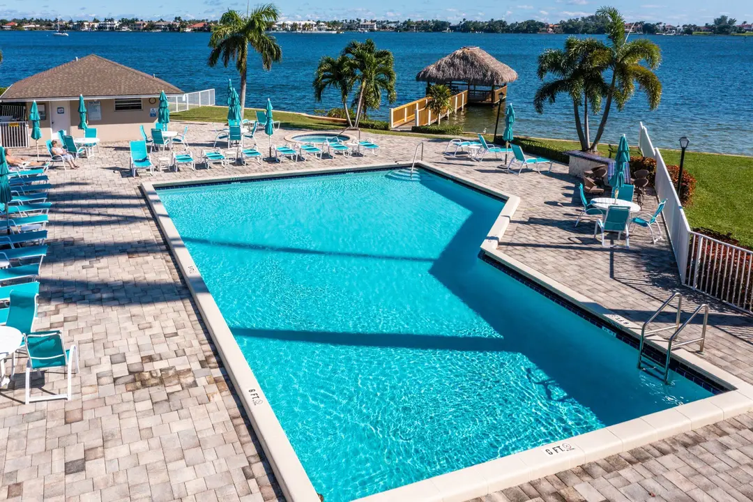 20 S Lakeshore Drive C, Hypoluxo, FL 33462