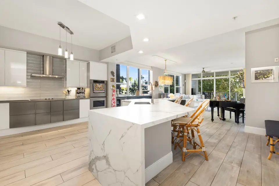 701 SE 21st Avenue 201, Deerfield Beach, FL 33441