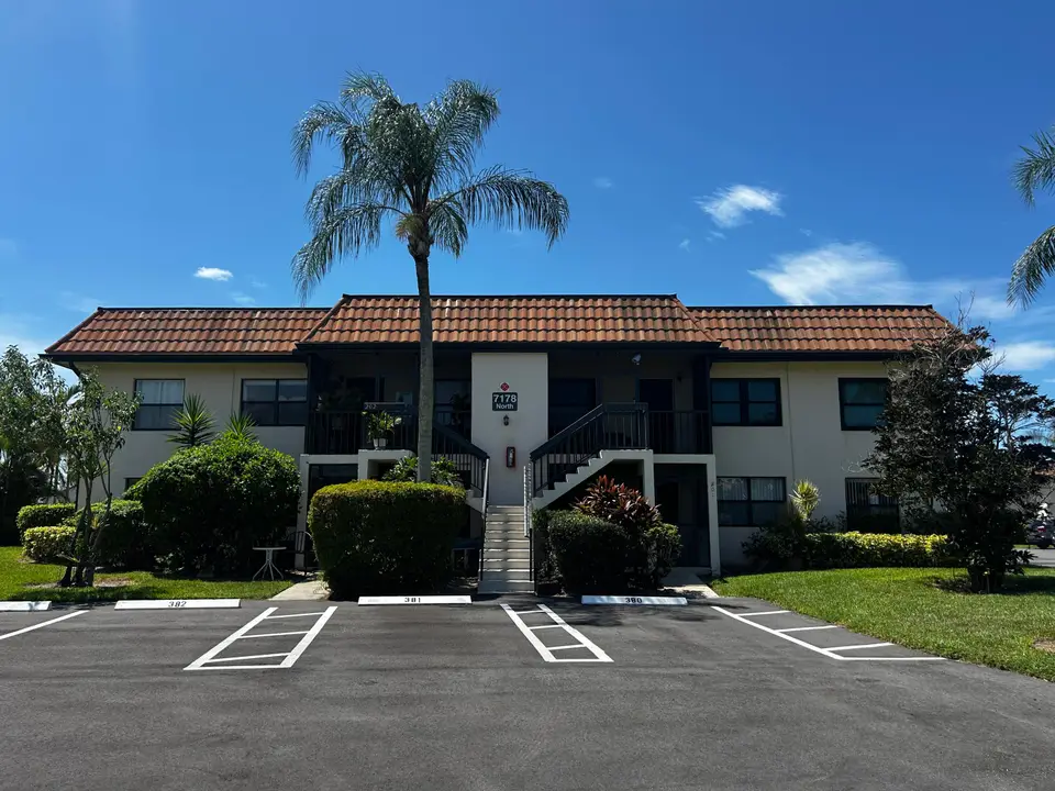7178 Golf Colony Court 101, Lake Worth, FL 33467